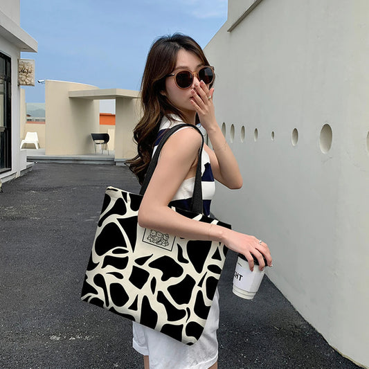 Tote Bags , stylish and durable, by Al Mishqaat
