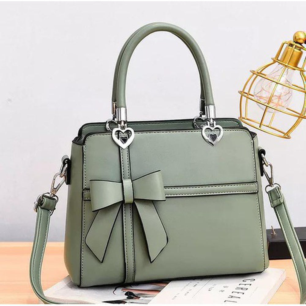 Elegant handbags and shoulder bags for women in stylish designs for daily and formal use