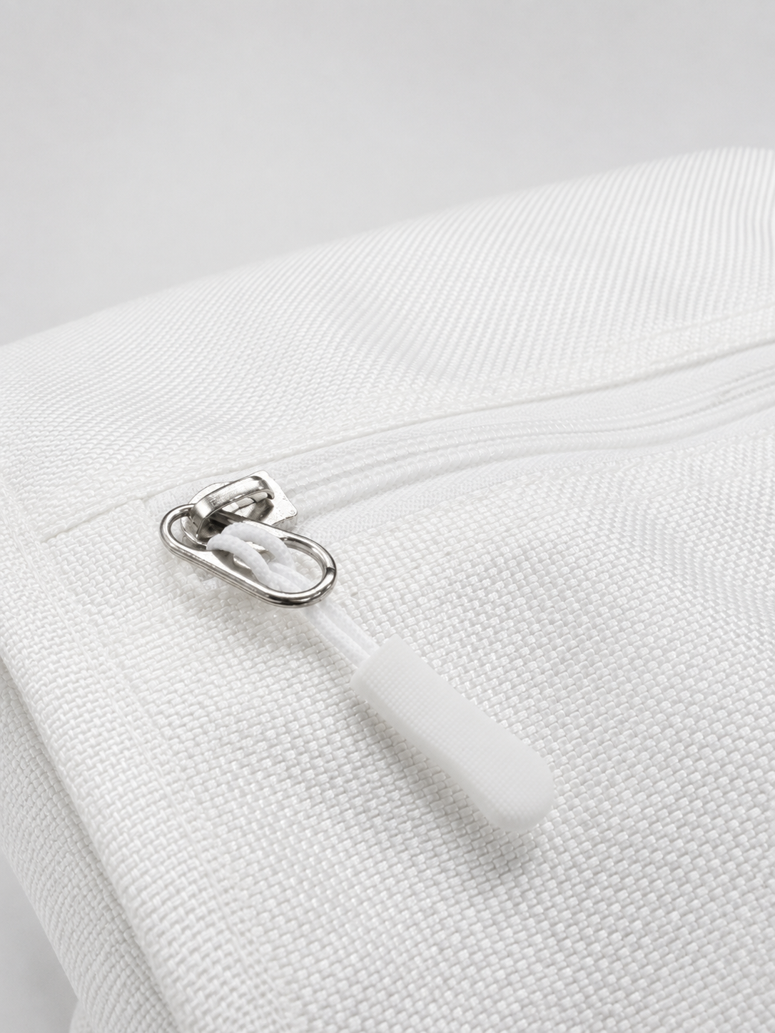 White Umrah Shoulder Bag | Spacious Multi-Zip Travel Bag for Hajj & Umrah