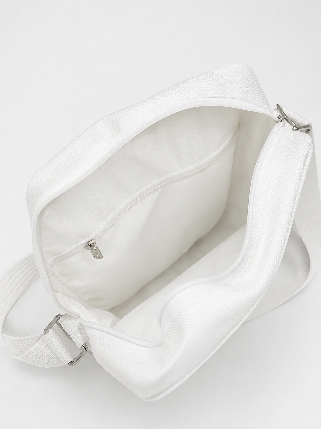 White Umrah Shoulder Bag | Spacious Multi-Zip Travel Bag for Hajj & Umrah