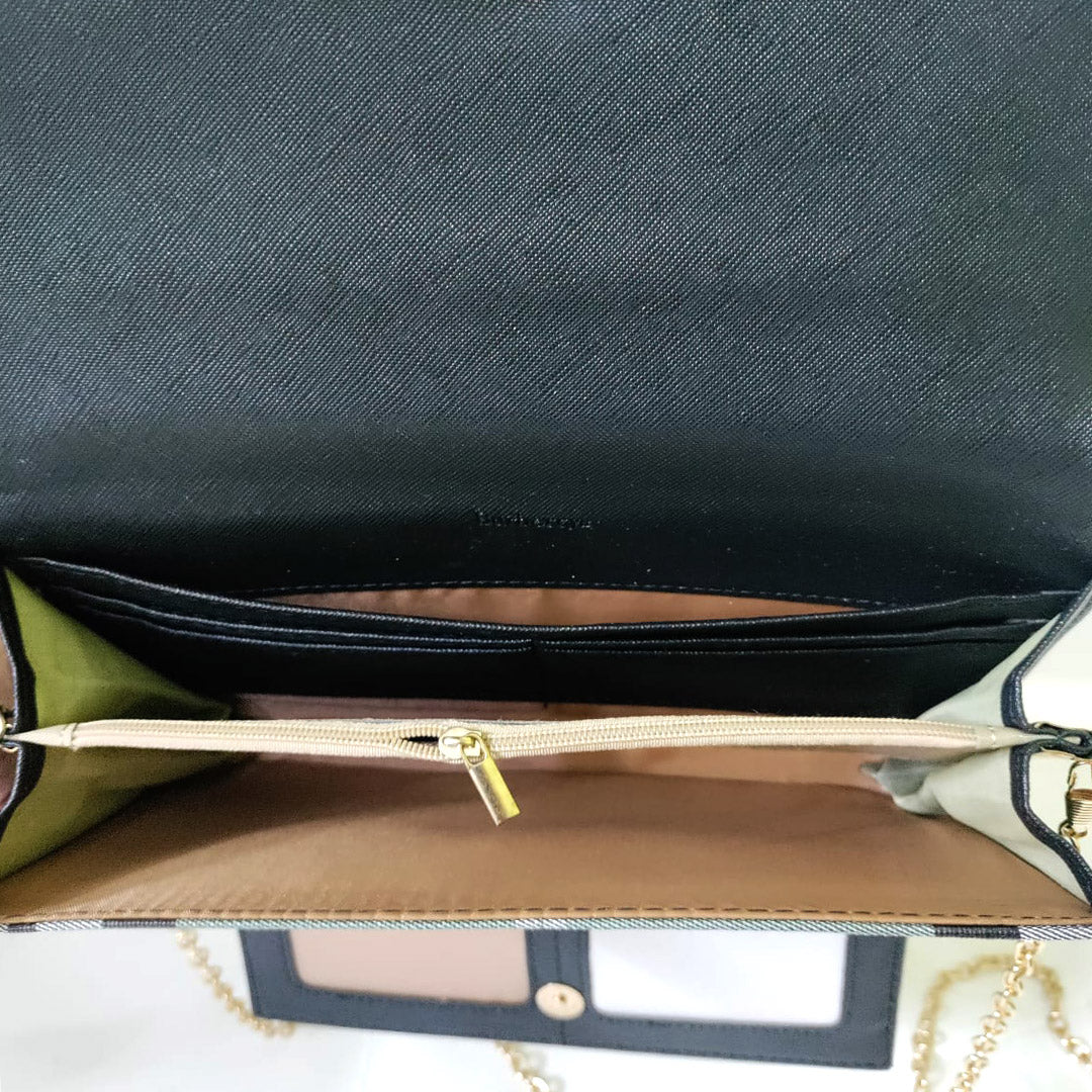 Premium checkered clutch purses