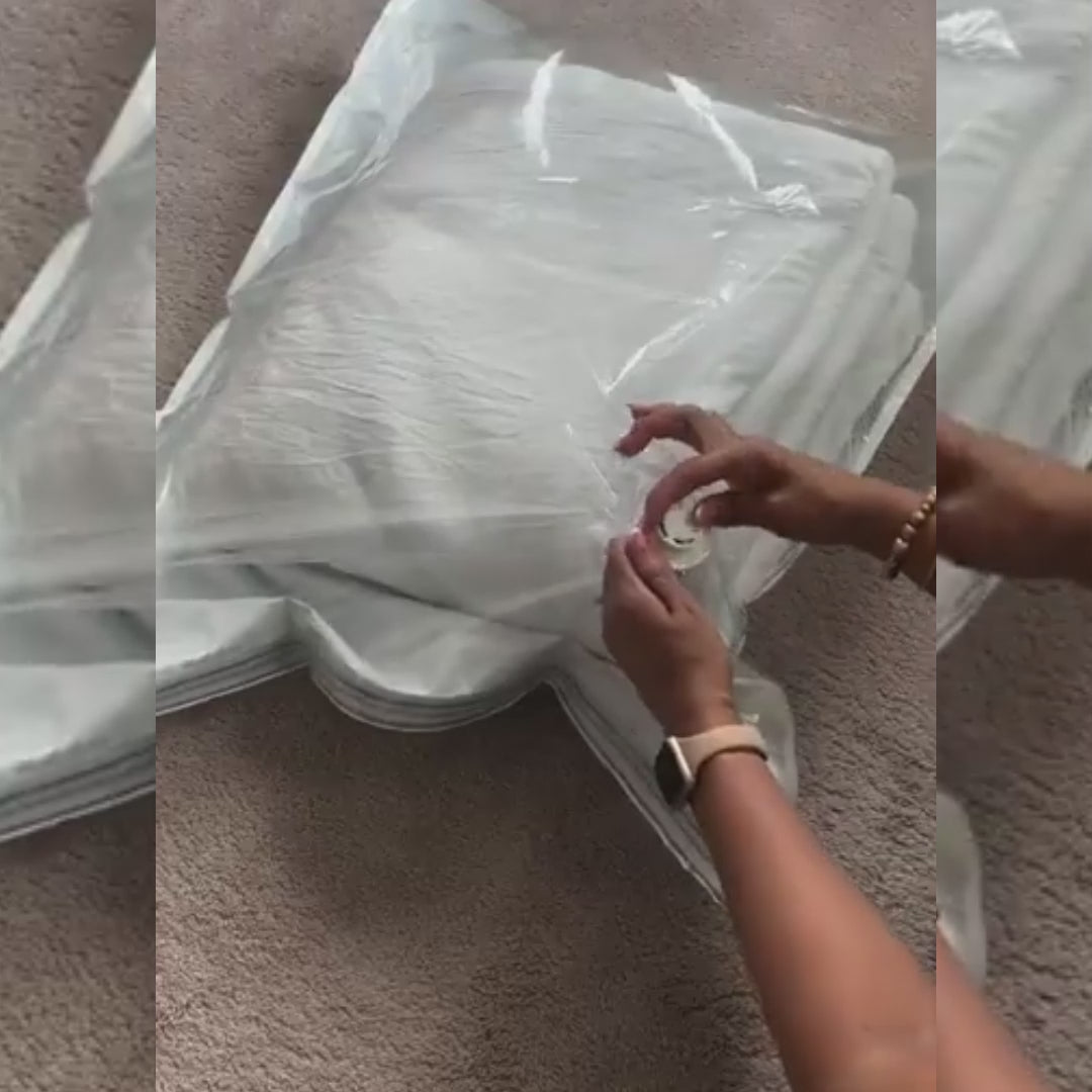 Flat vacuum storage bags in multiple sizes for clothes, bedding, and blankets